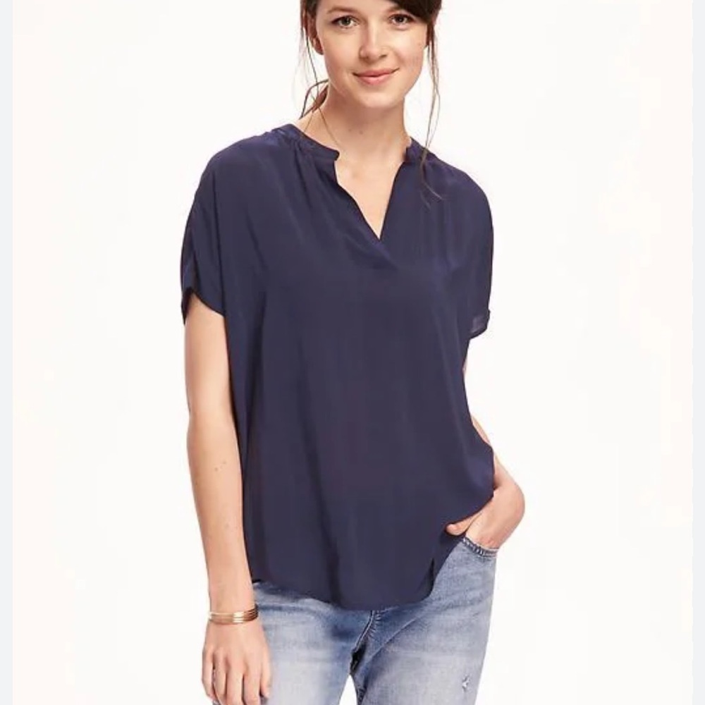 GAP Women’s Cap Sleeve‎ Split Neck Short Sleeve Lightweight Blouse Navy Uniform